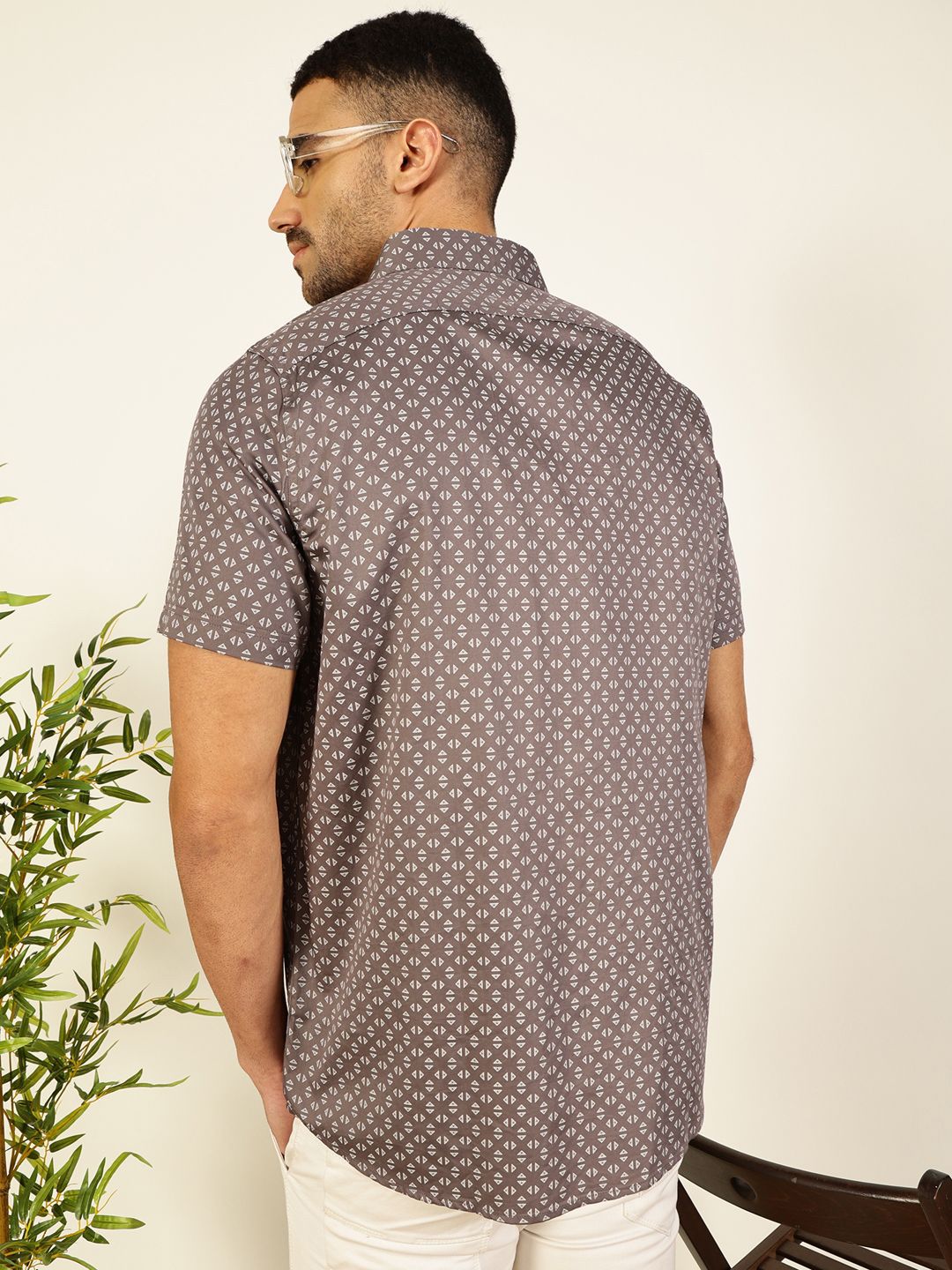 Thomas Scott Men Smart Spread Collar Micro Ditsy Printed Pure Cotton Casual Shirt