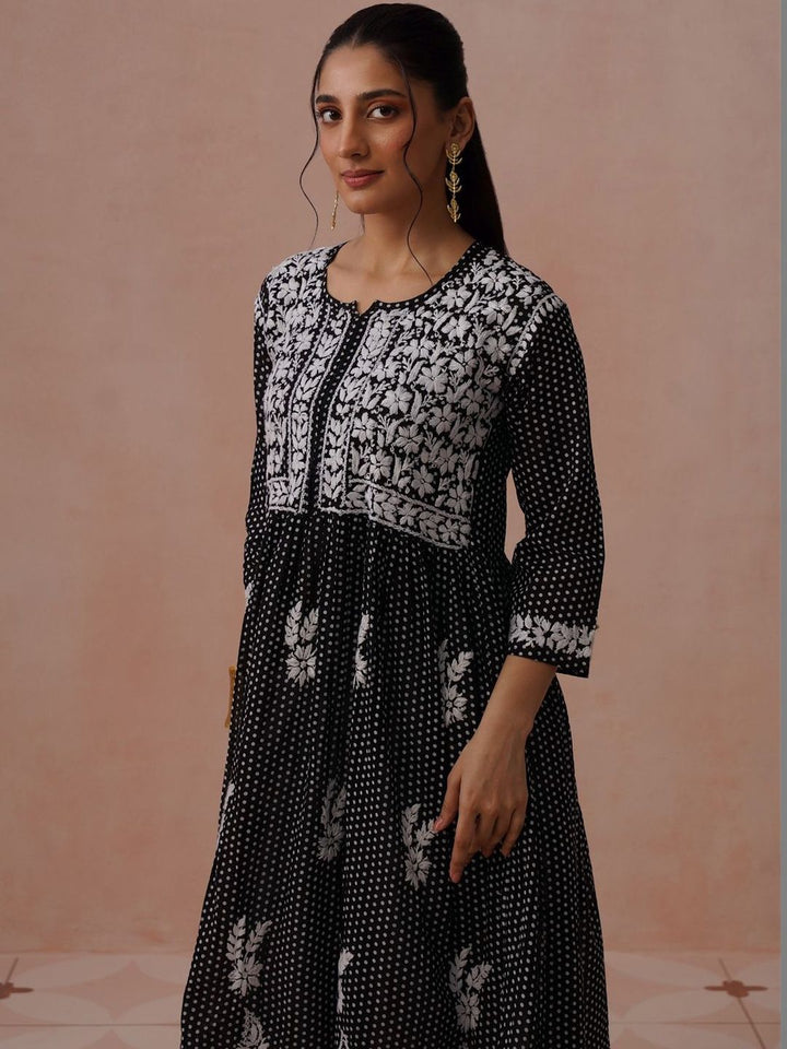 Motif Etnik House of Chikankari Cetak Pakaian Maxi