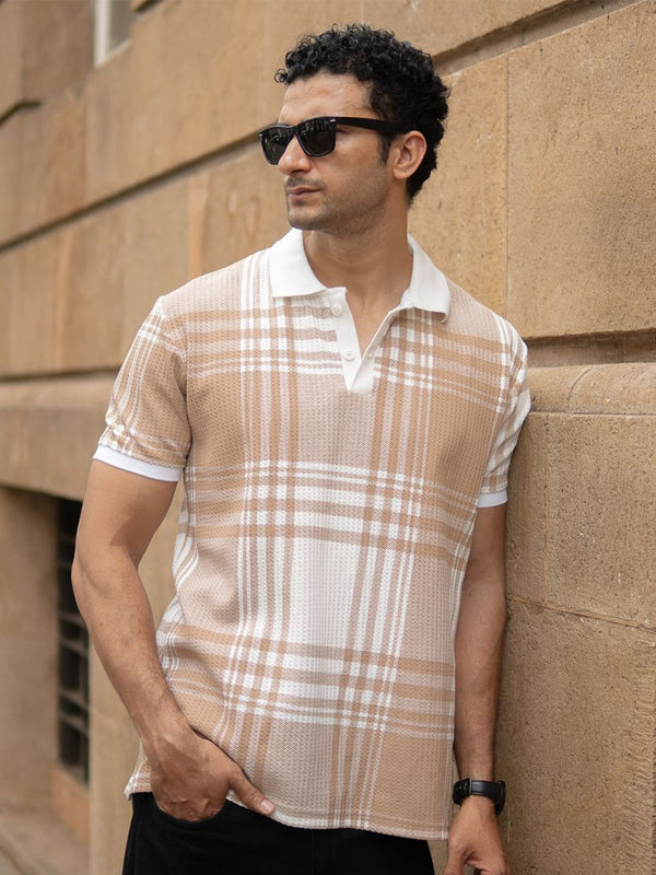 Powerlook Men Beige & White Checked Polo Collar T-shirt