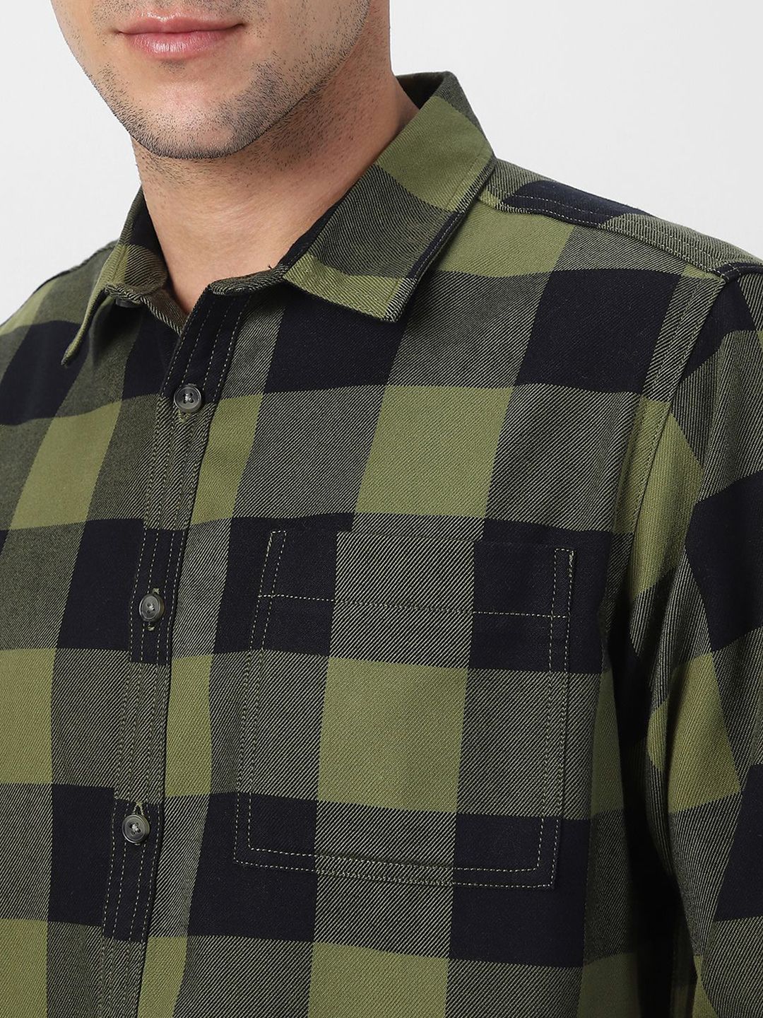 Urbano Fashion Men Spread Collar Checked Cotton Casual Shirt
