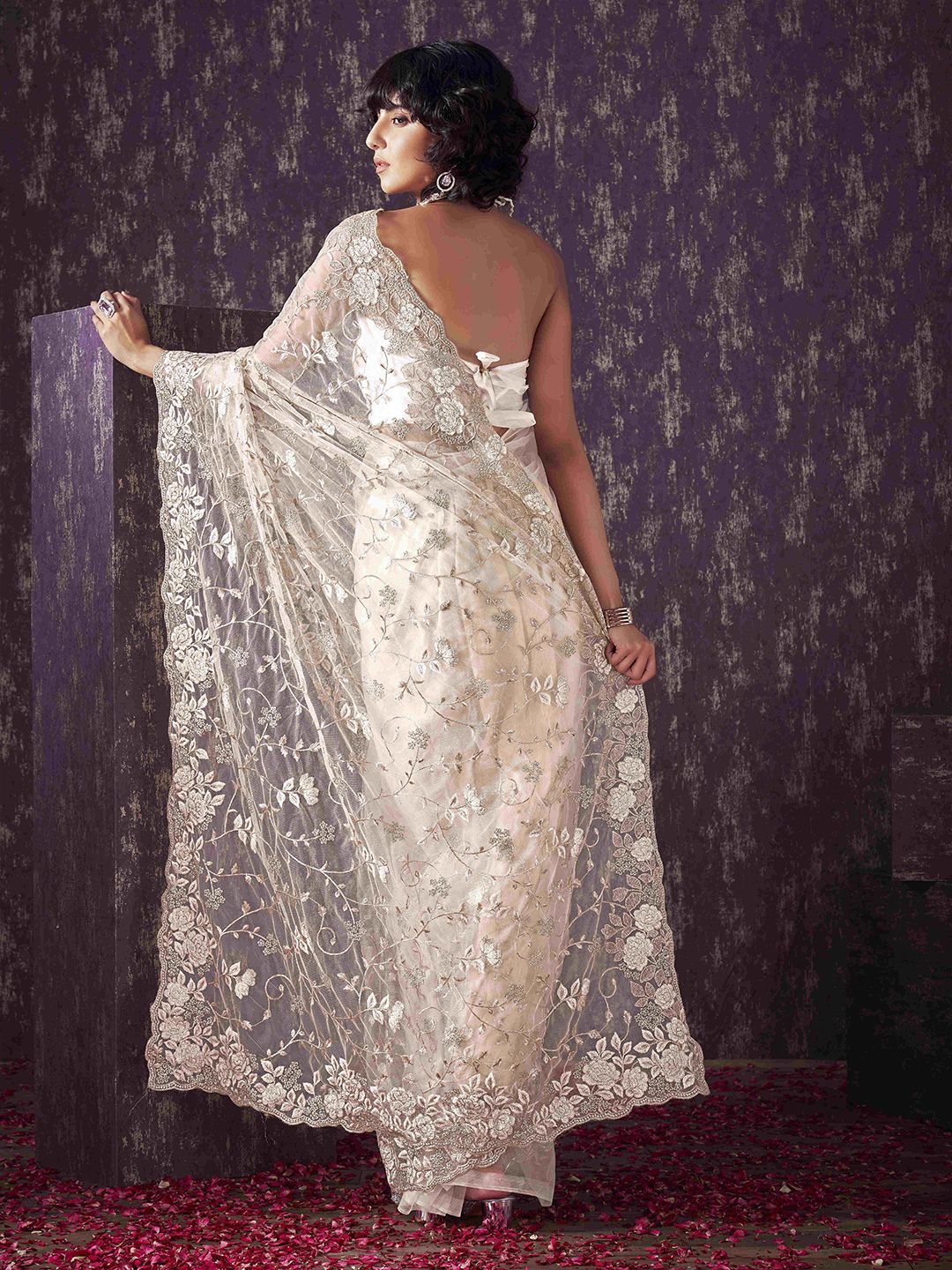 Tikhi Imli Floral Sequinned Embroidered Net Saree With Scalloped Border