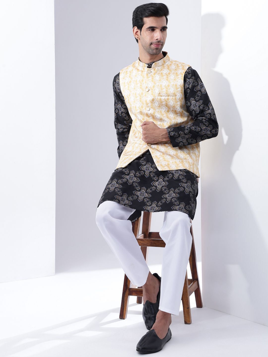 Anouk Men Geometric Printed Straight Kurta with Pyjamas & Nehru Jacket
