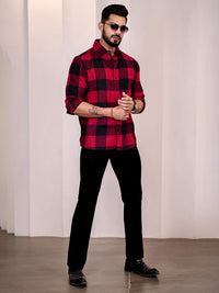 Eszett Men Buffalo Checked Spread Collar Baju Kasual