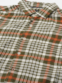 VASTRADO Men Classic Slim Fit Checked Cutaway Collar Casual Shirt