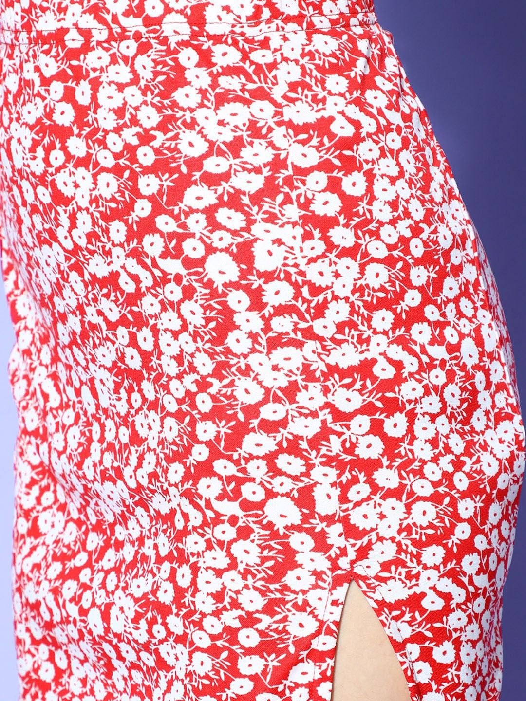 Berrylush Floral Printed Shoulder Straps Crop Top With Skirt