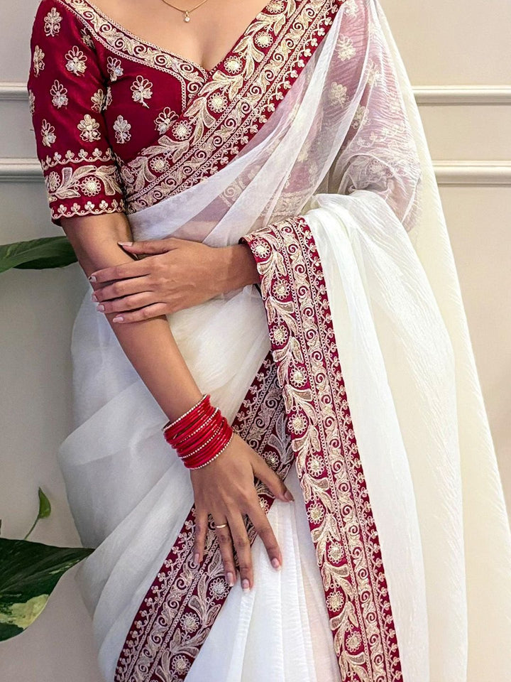 Saree mall Embellished Sequinned Net Sarees