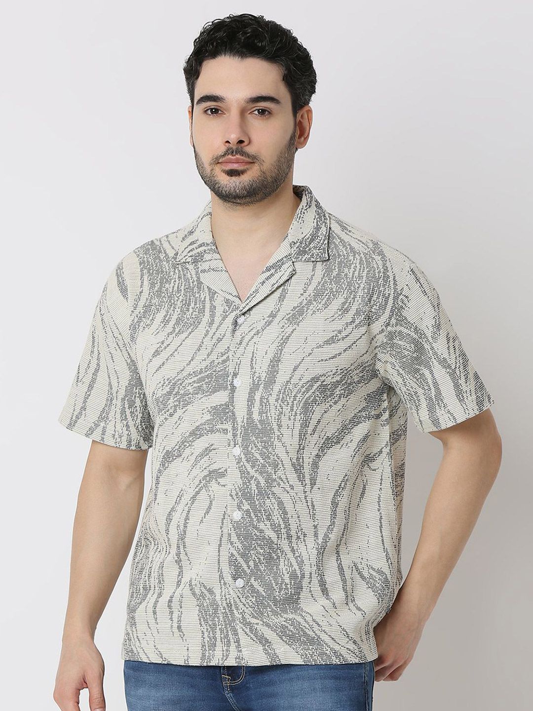 SPYKAR Men Relaxed Fit Cuban Collar Abstract Printed Cotton Casual Shirt
