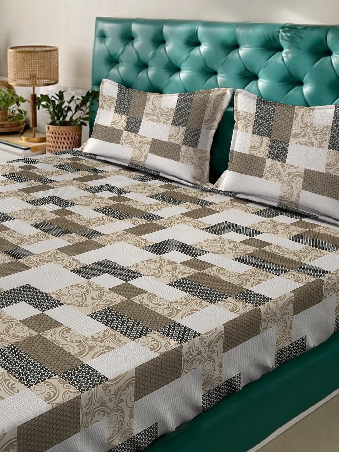Klotthe Multi Geometric 400 TC Pure Cotton Double Bedsheet in Book Fold Packing