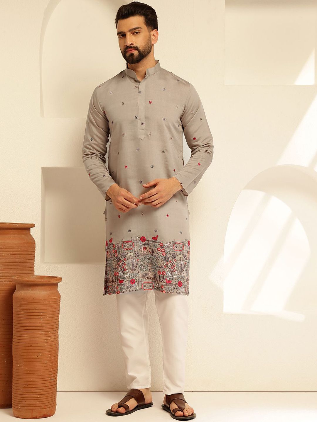 SOJANYA Floral Embroidered Thread Work Cotton Silk Straight Kurta