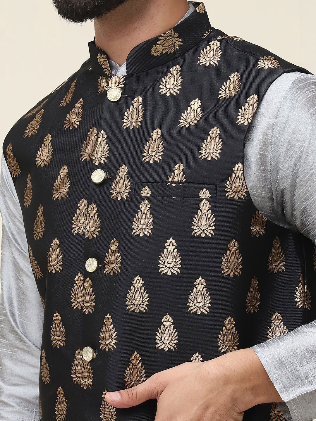 SOJANYA Mandarin Collar Kurta with Churidar With Nehru jacket