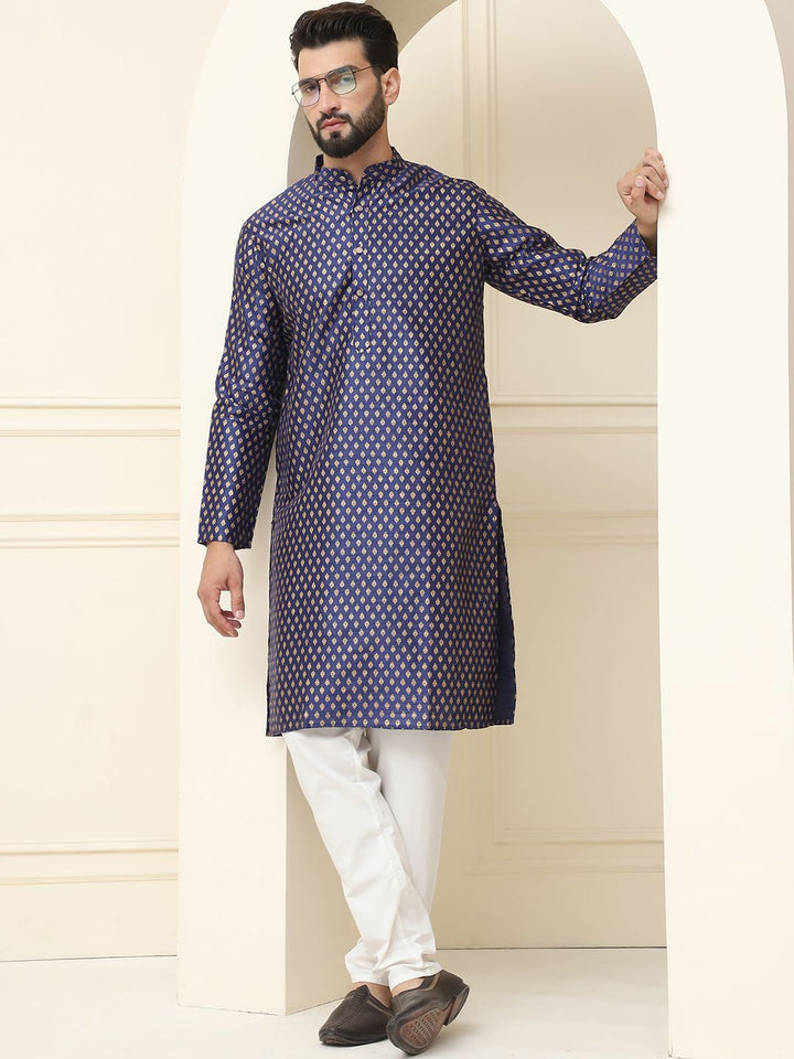 SOJANYA Ethnic Motifs Printed Cotton Silk Regular Kurta With Pyjama