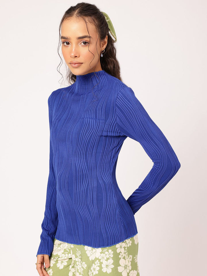 DressBerry Plisse Perfection Textured Fitted Top