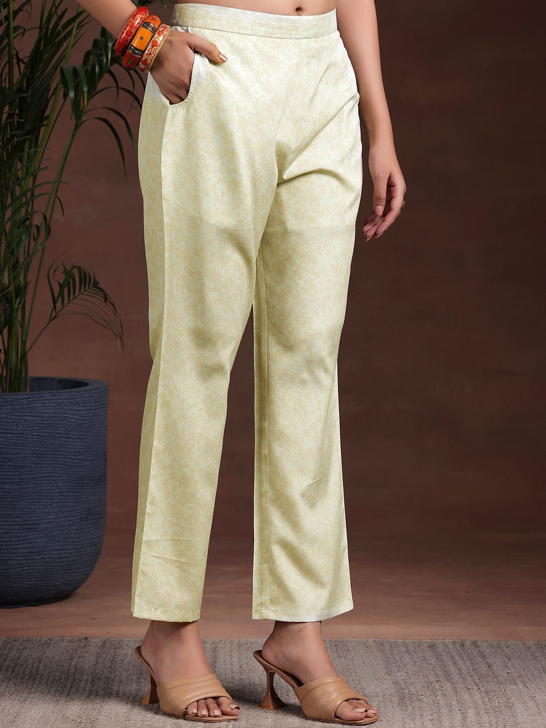 Libas Floral Printed Straight Kurta with Trousers & Dupatta