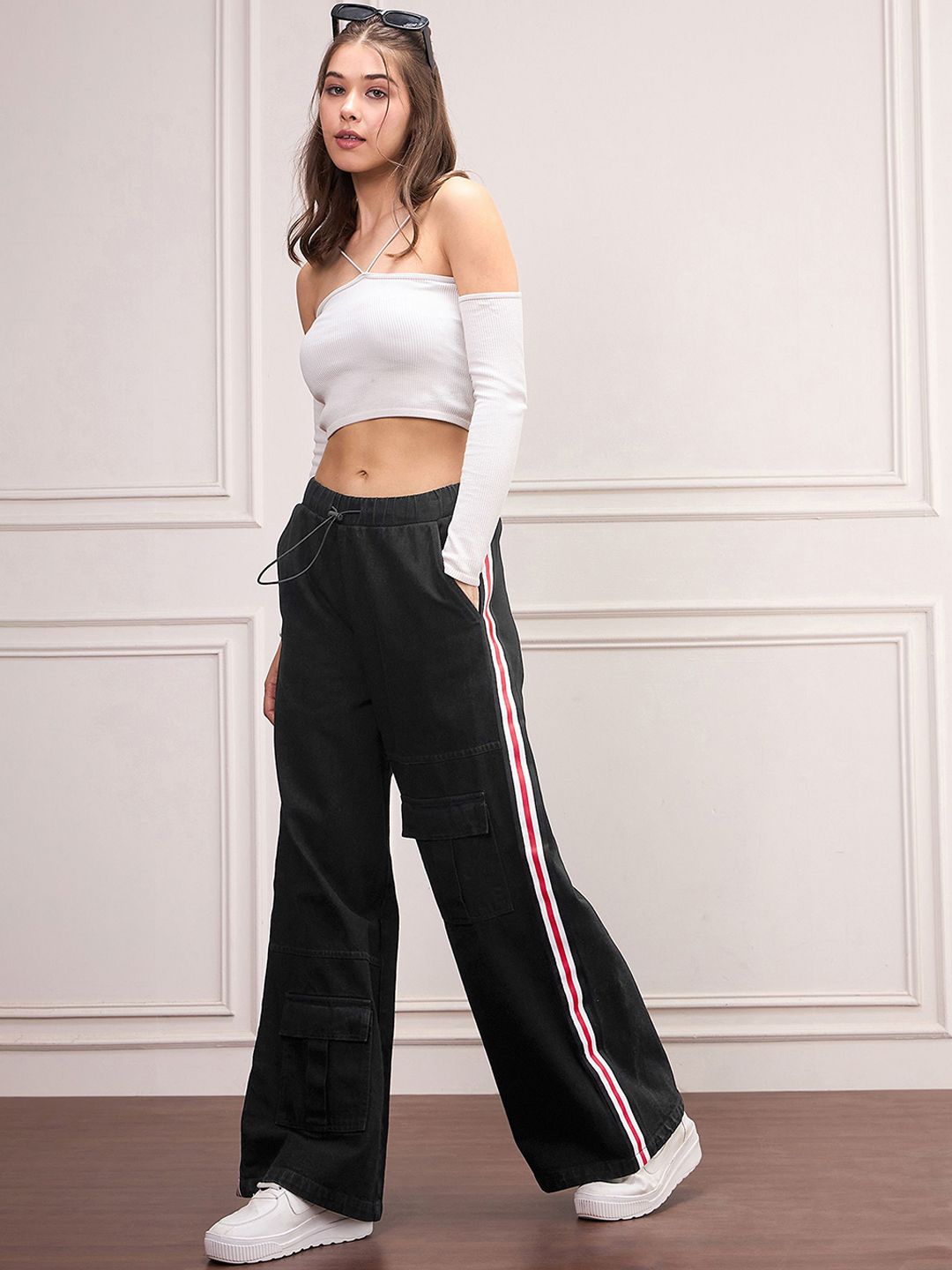 SASSAFRAS Women Cotton Comfort Wide Leg High-Rise with Side Stripe Jeans