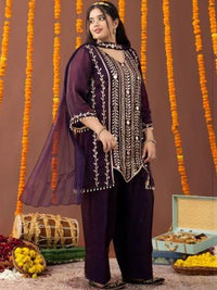 Mamicha Floral Embroidered Regular Kurta & Salwar With Dupatta