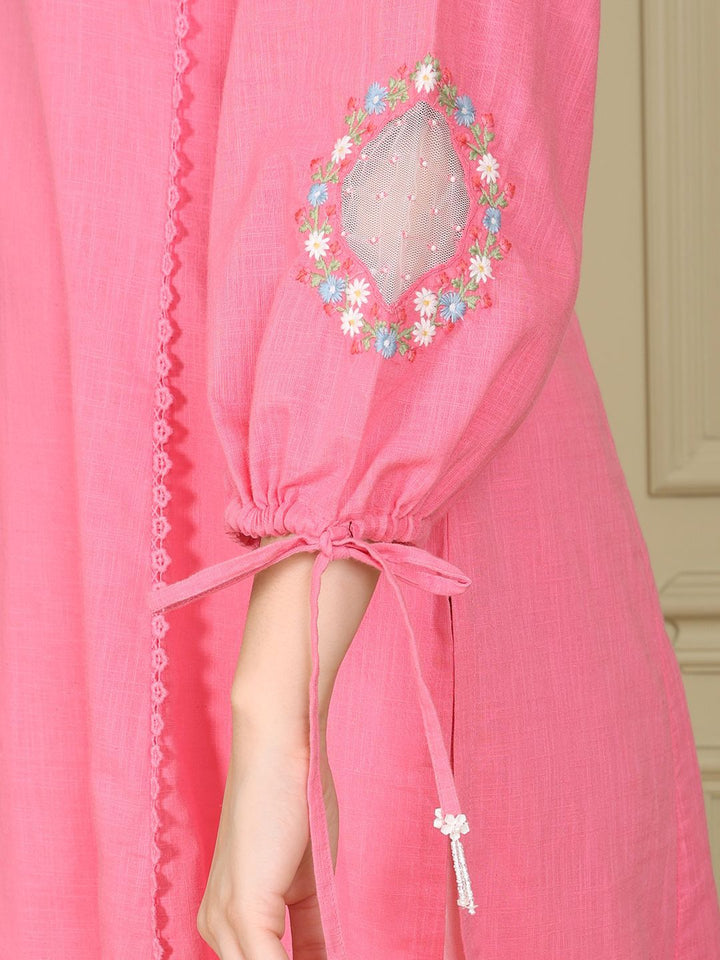 W Women Embroidered Flared Sleeves Thread Work Kurta