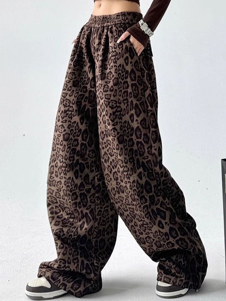 DressBerry Women Animal Printed Parallel Trousers