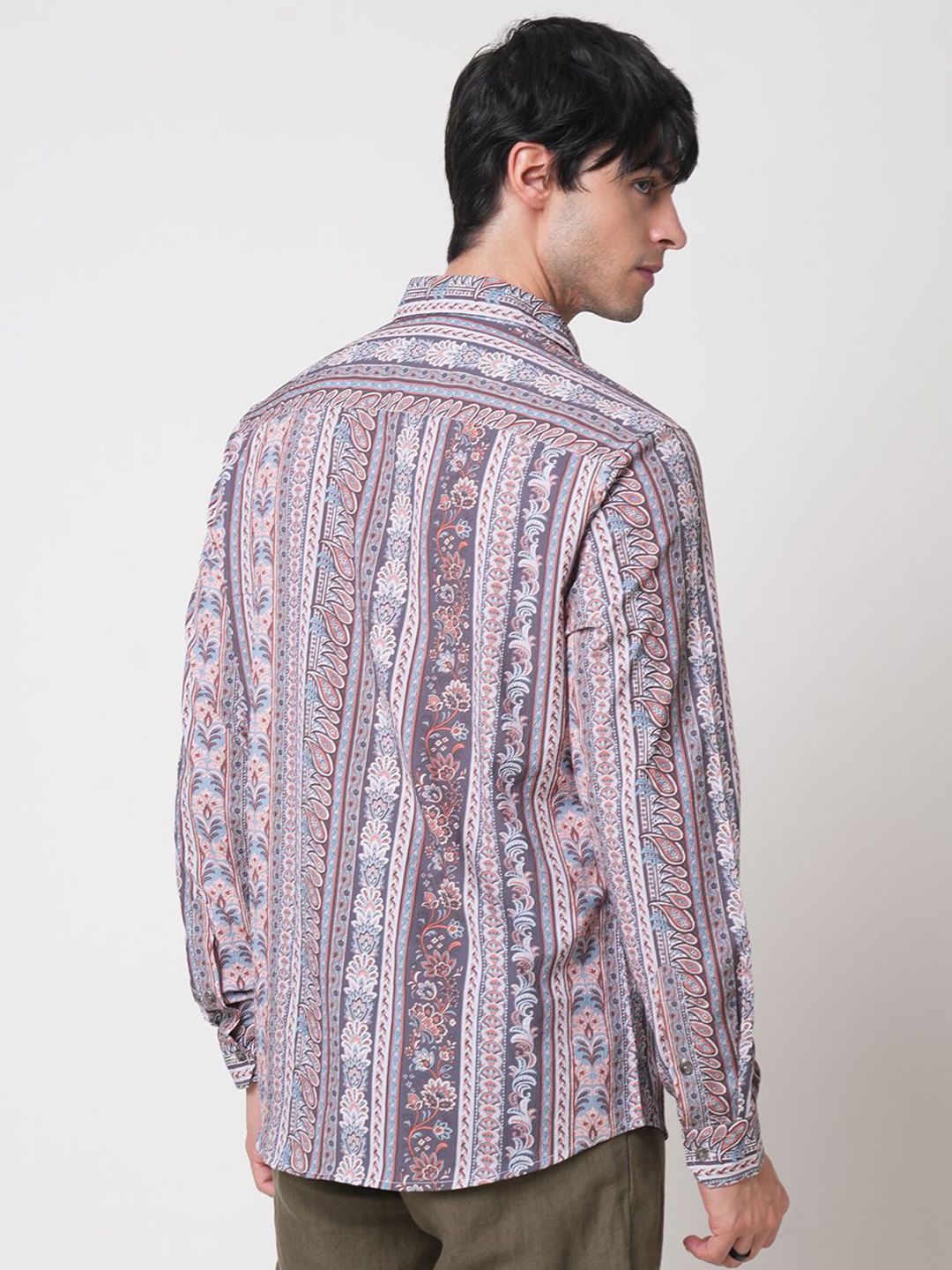 VASTRADO Men Classic Slim Fit Opaque Printed Casual Shirt