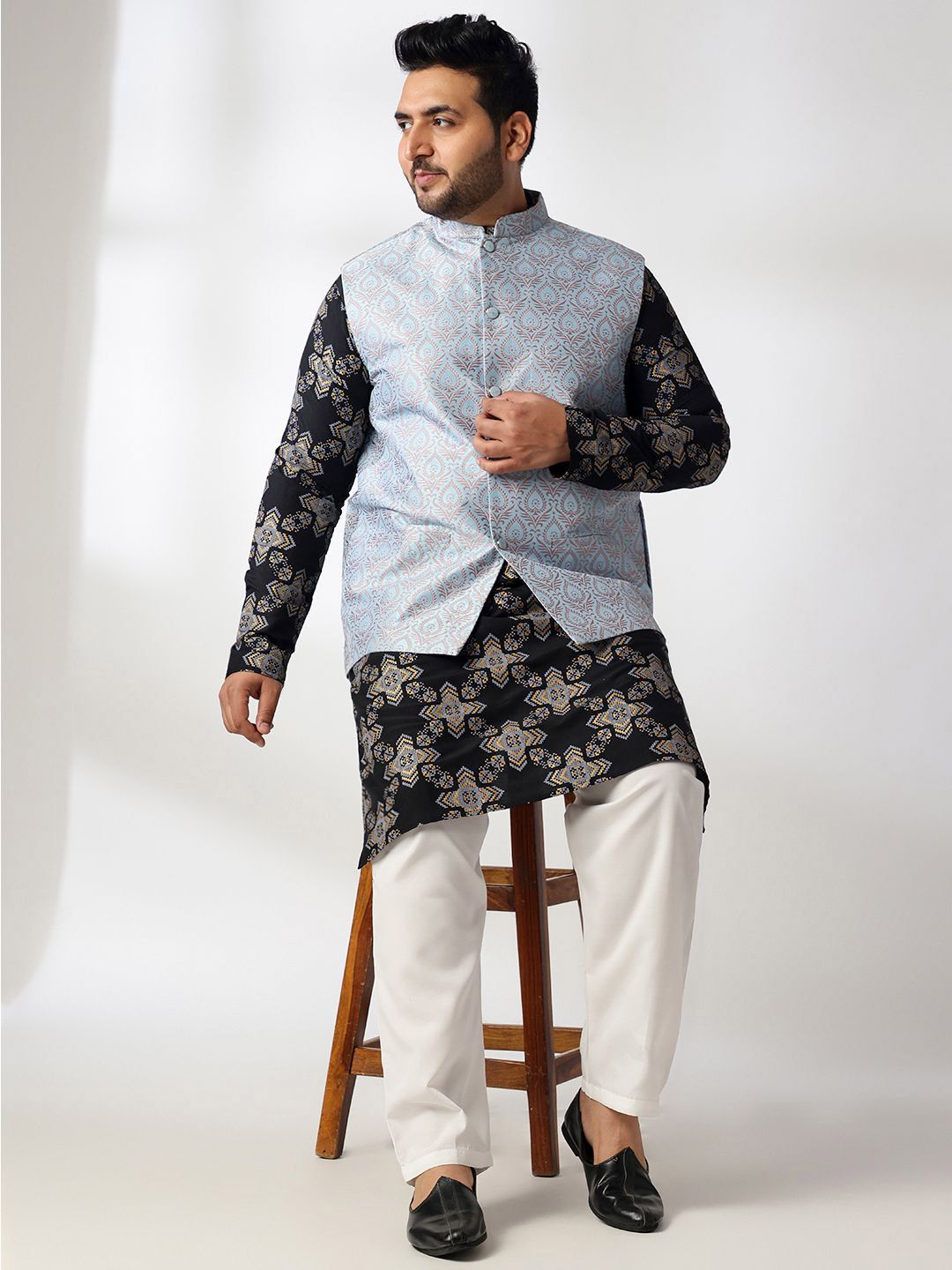 SOJANYA PLUS Woven Design Nehru Jacket