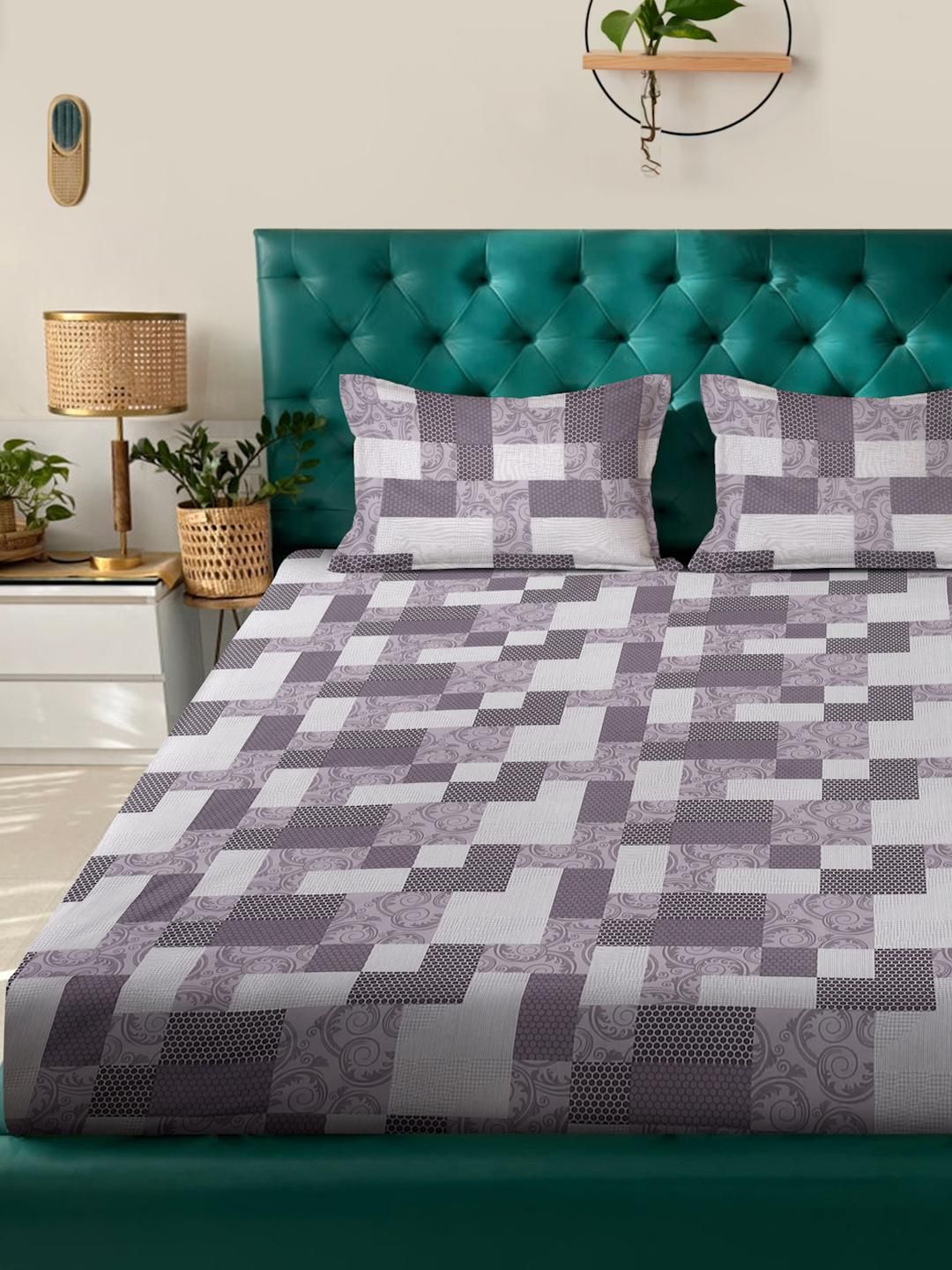 KLOTTHE Purple Geometric 400 TC King Bedsheet with 2 Pillow Covers