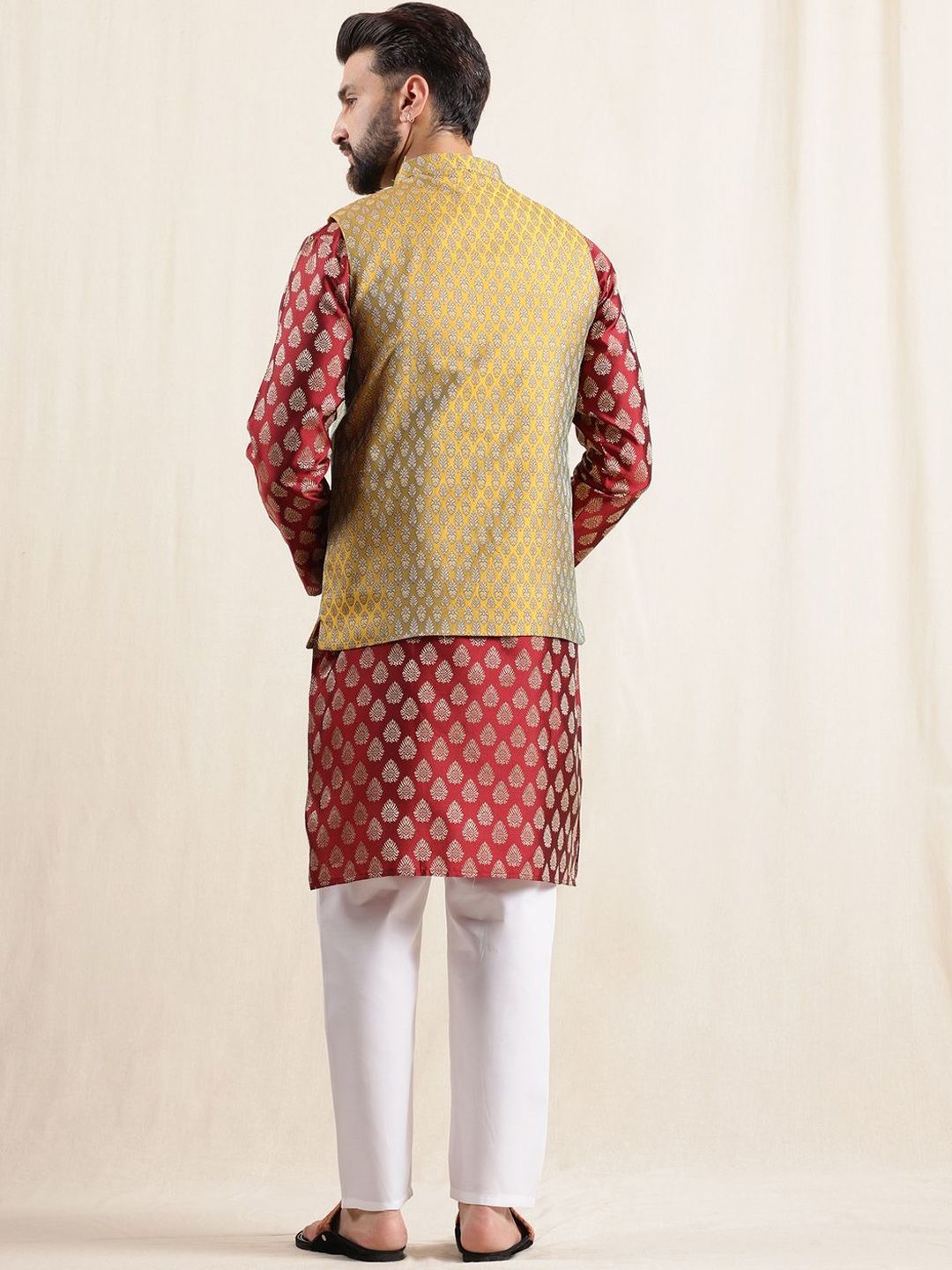 Anouk Men Ethnic Motifs Printed Kurta with Trousers & Nehru Jacket