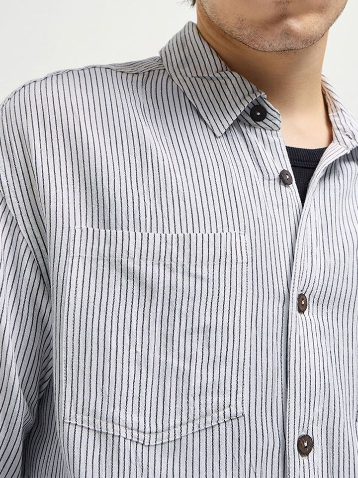 THE BEAR HOUSE Men Spread Collar Pinstripes Striped Casual Shirt