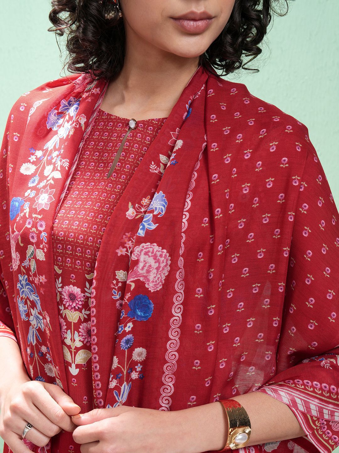 Vishudh Floral Printed Keyhole Neck Straight Kurta With Trousers & Dupatta