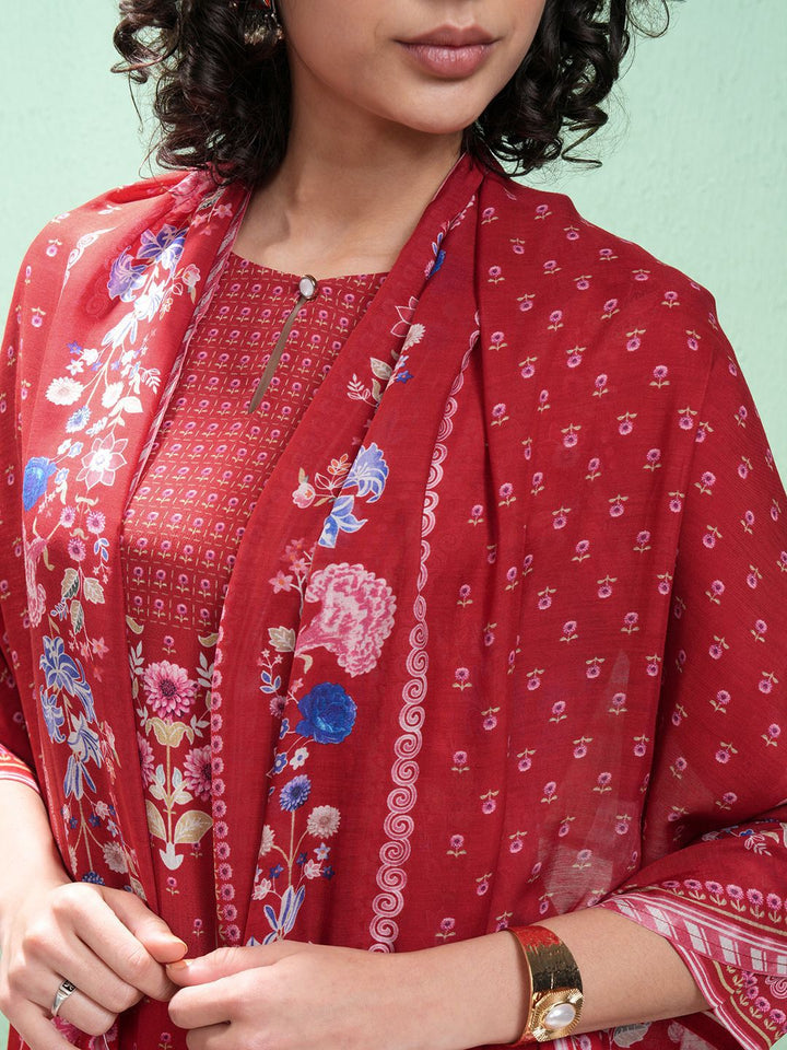 Vishudh Floral Printed Keyhole Neck Straight Kurta With Trousers & Dupatta
