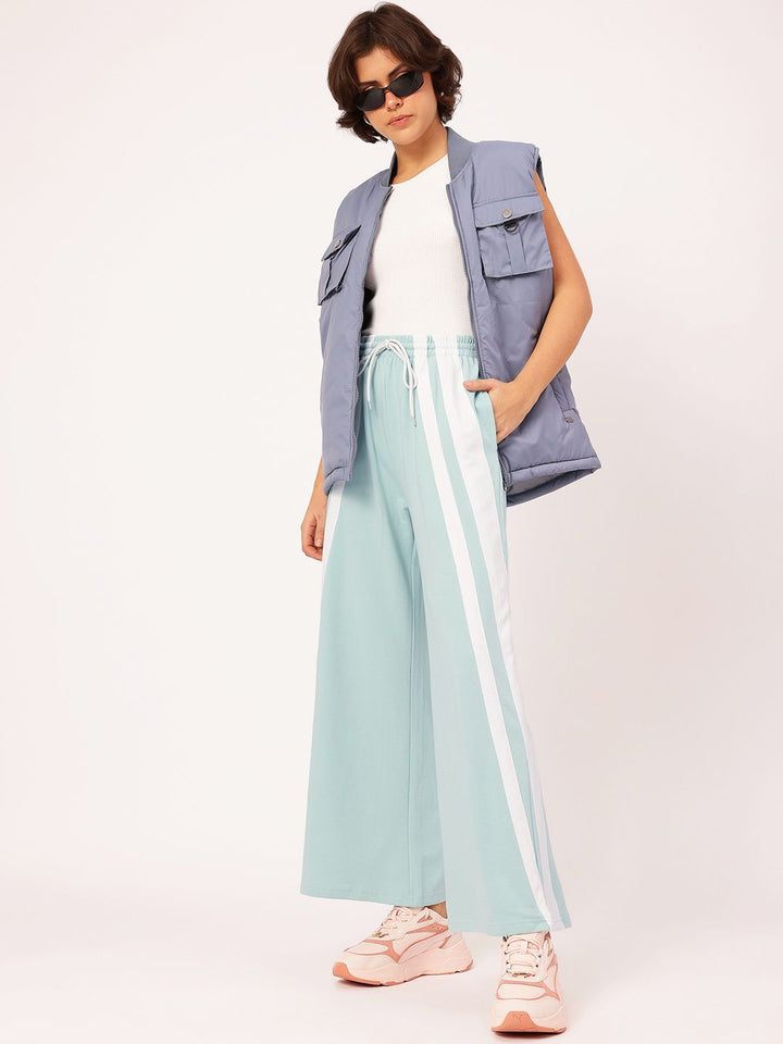 DressBerry Women It Girl Essential Side Striped Track Pants