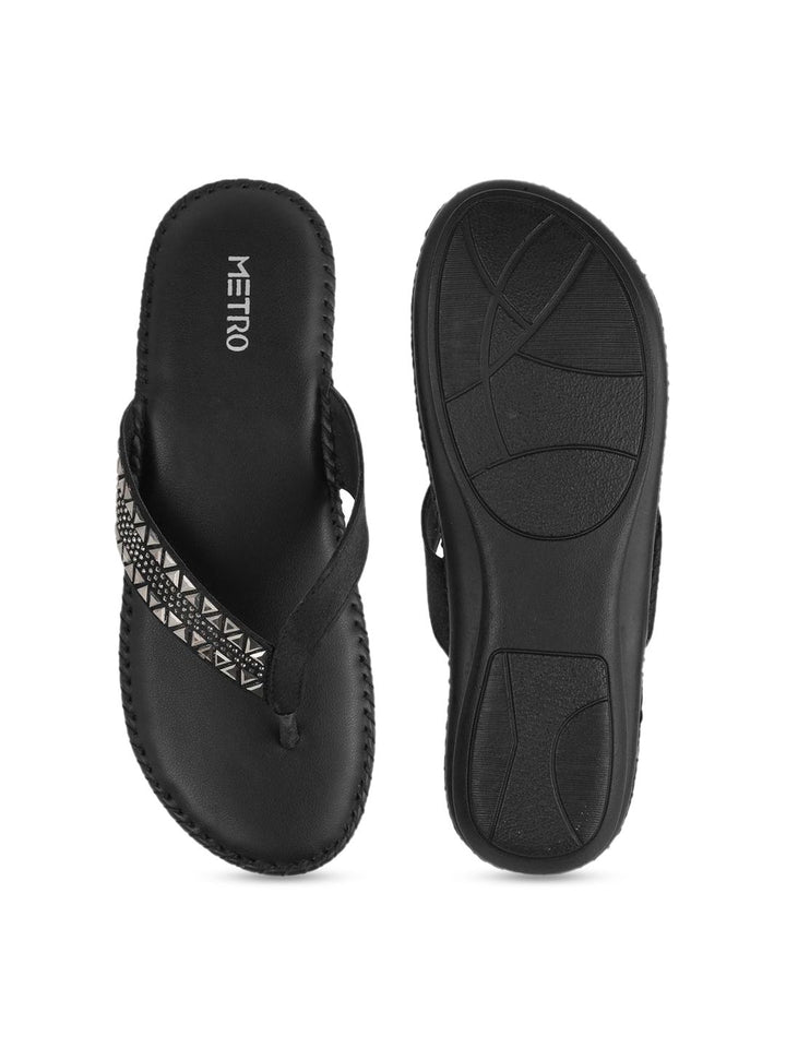 Mochi Women Embellished Sandals
