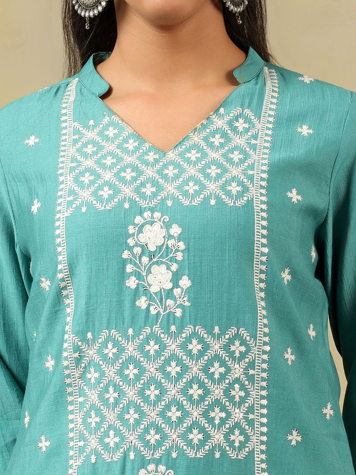 Mamicha Women Ethnic Motifs Embroidered Regular Thread Work Pure Cotton Kurta with Trousers & With Dupatta