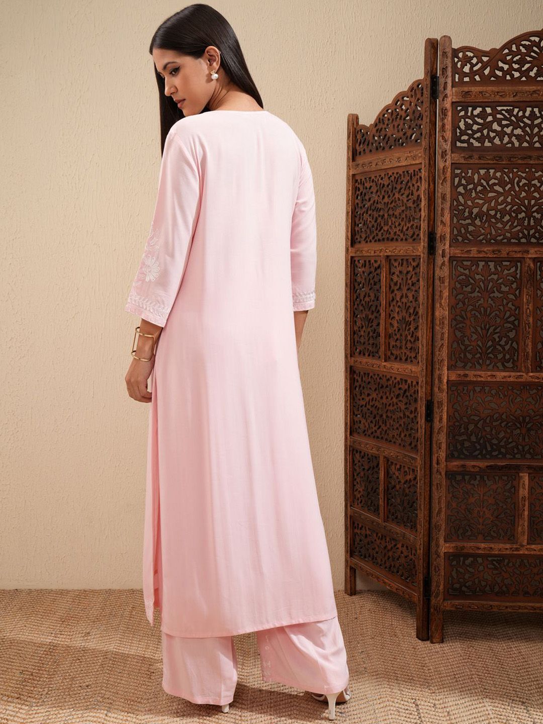 Vishudh Ethnic Motifs Embroidered Thread Work Straight Kurta With Palazzos