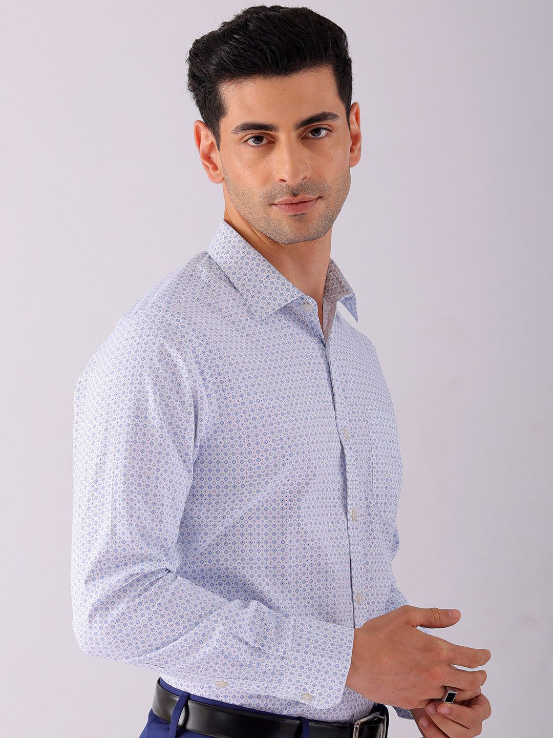 The Indian Garage Co. X Luxe Men Spread Collar Micro Ditsy Printed Slim Fit Formal Shirt