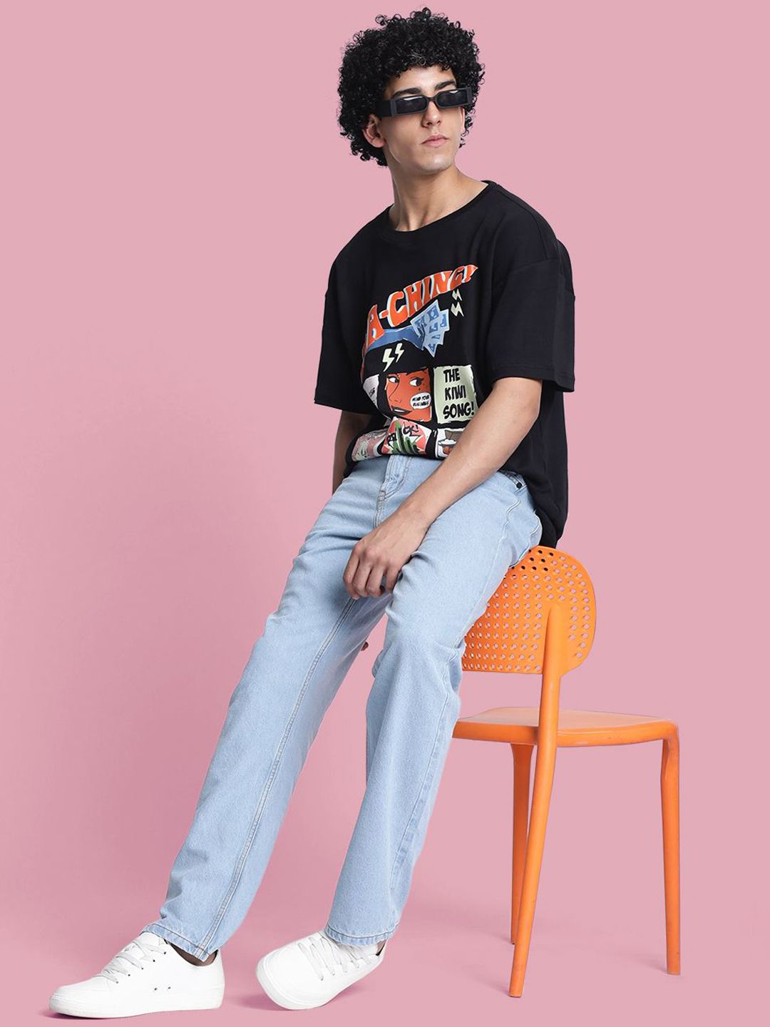 Bene Kleed Men Straight Fit Low Distress Heavy Fade Jeans