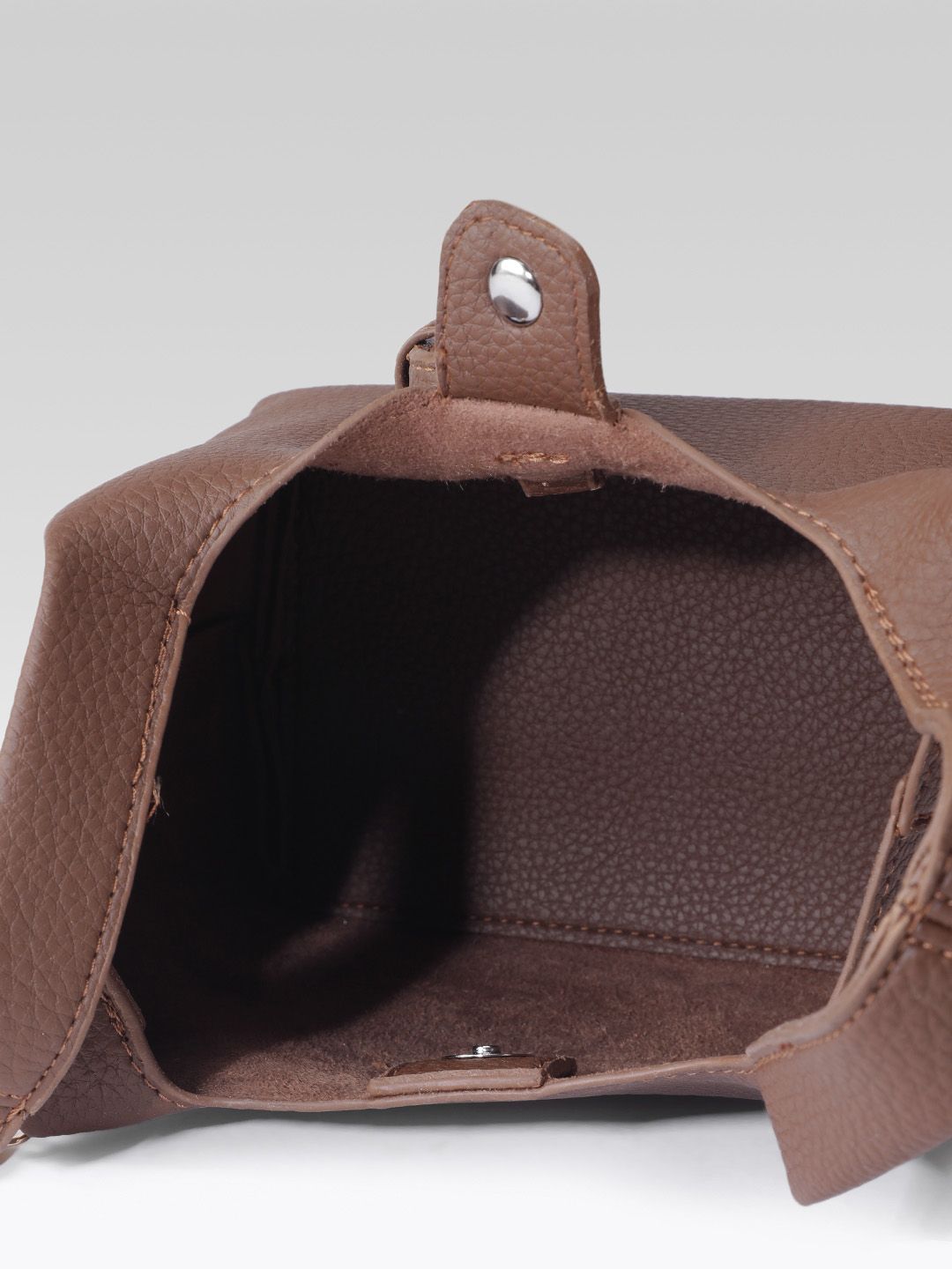 DressBerry Textured Bucket Handheld Bag with Pouch