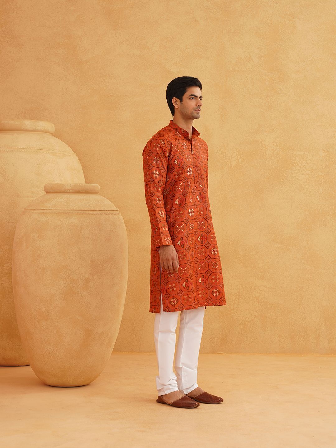 SOJANYA Motif Etnik Bercetak Kurta Lurus Kolar Mandarin Dengan Churidar