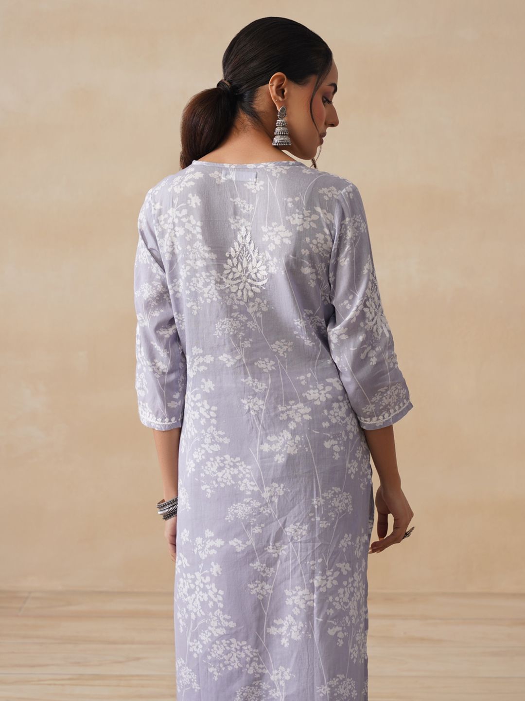 House of Chikankari Women Grey Mulmul Chikankari Embroidered Kurta