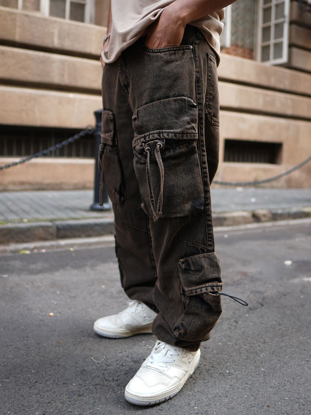 Powerlook Men Solid Loose Fit Cargos Trousers