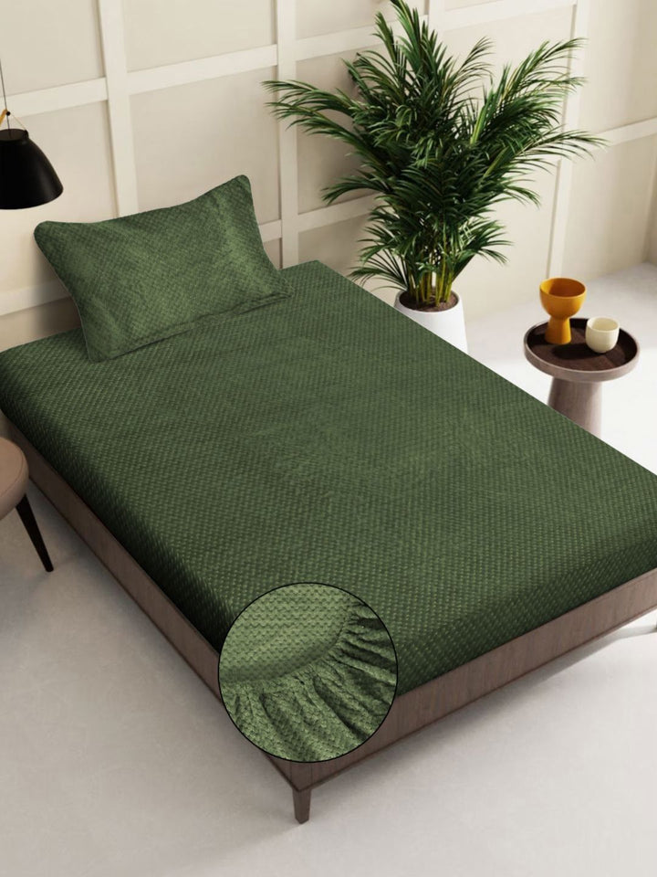 KLOTTHE Green Abstract 300TC Woolen Single Fitted Bedsheet & 1 Pillow Cover