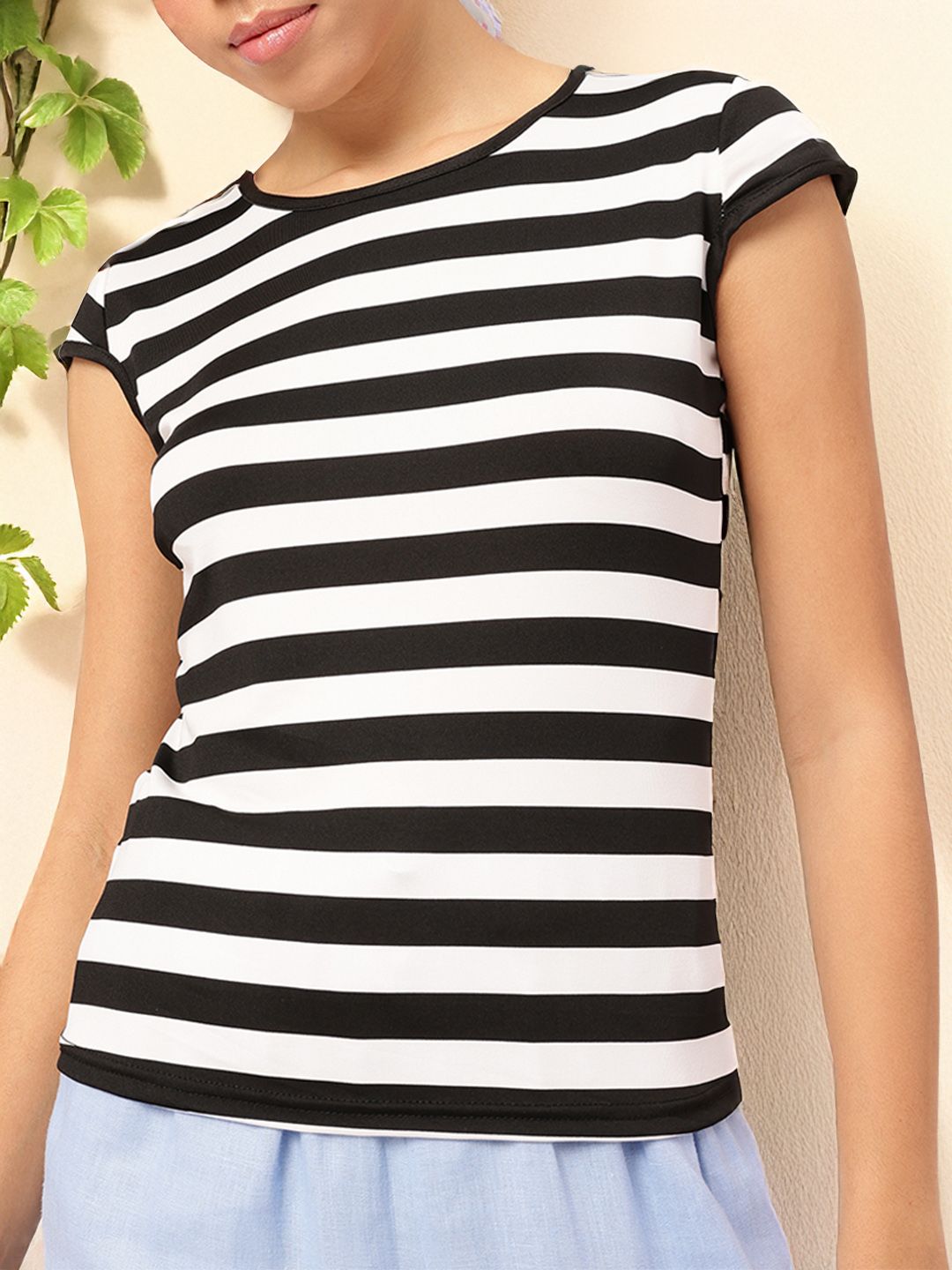 DressBerry Everyday Basics Monochrome Stripes Tee