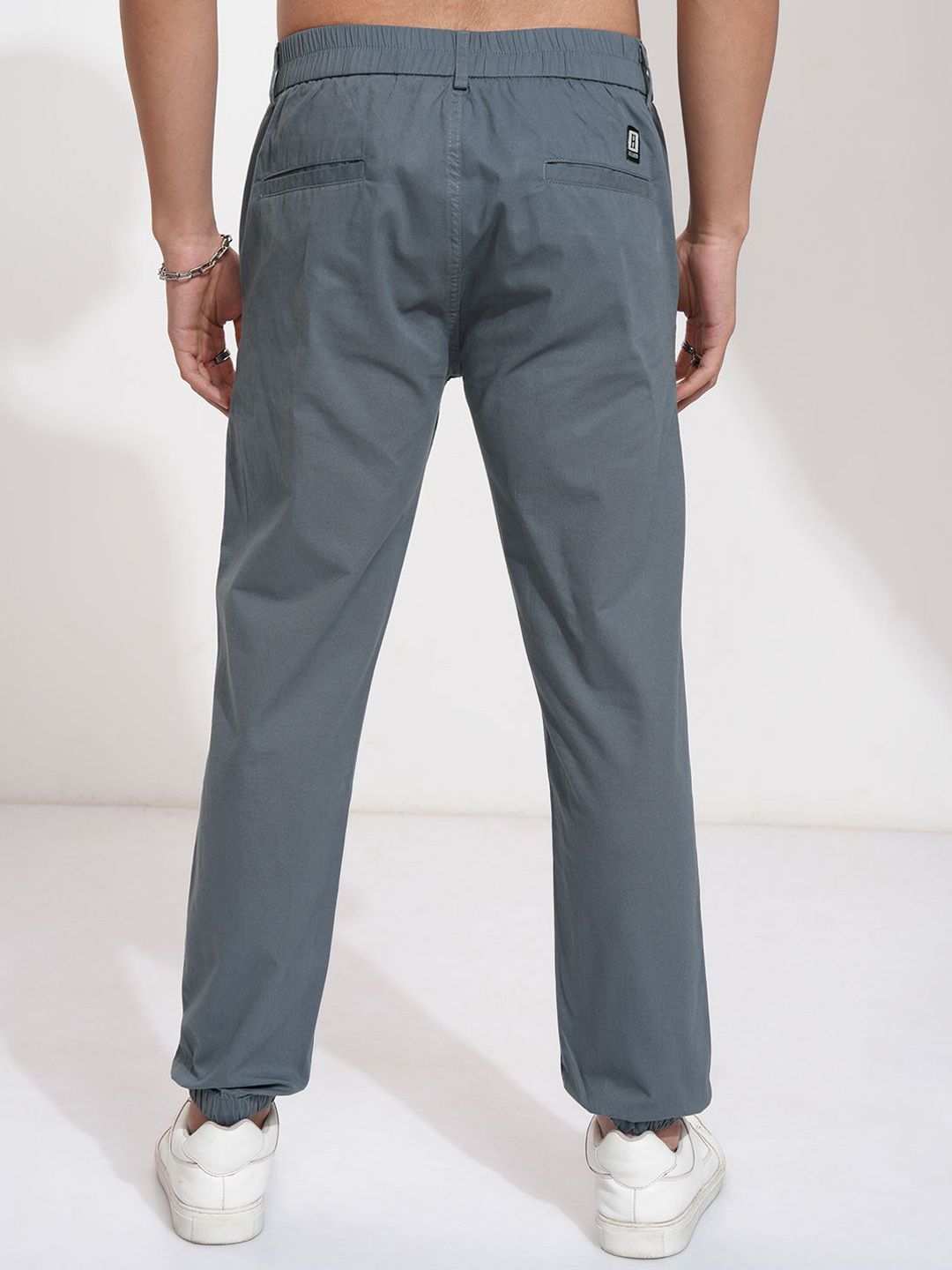 HIGHLANDER Men Slim Jogger Fit Core Trouser