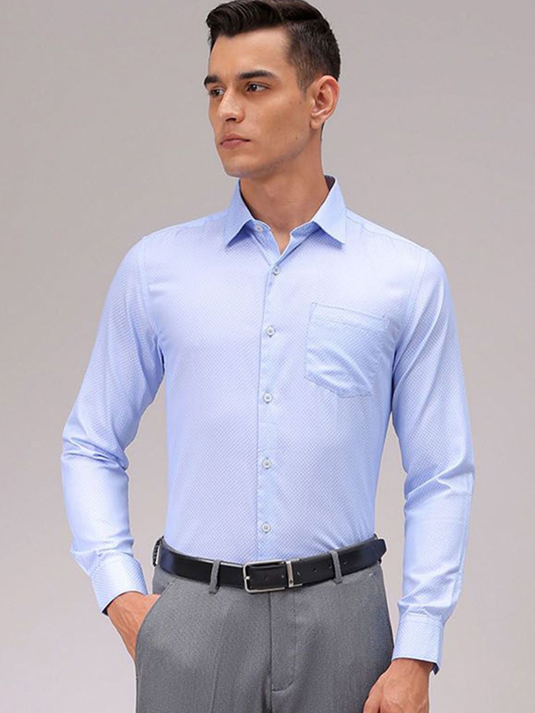 The Indian Garage Co. X Luxe Men Cutaway Collar Solid Slim Fit Formal Shirt