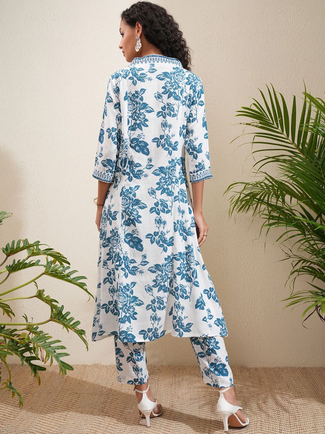 Vishudh Floral Printed Panelled Mirror Work Kurta With Trousers