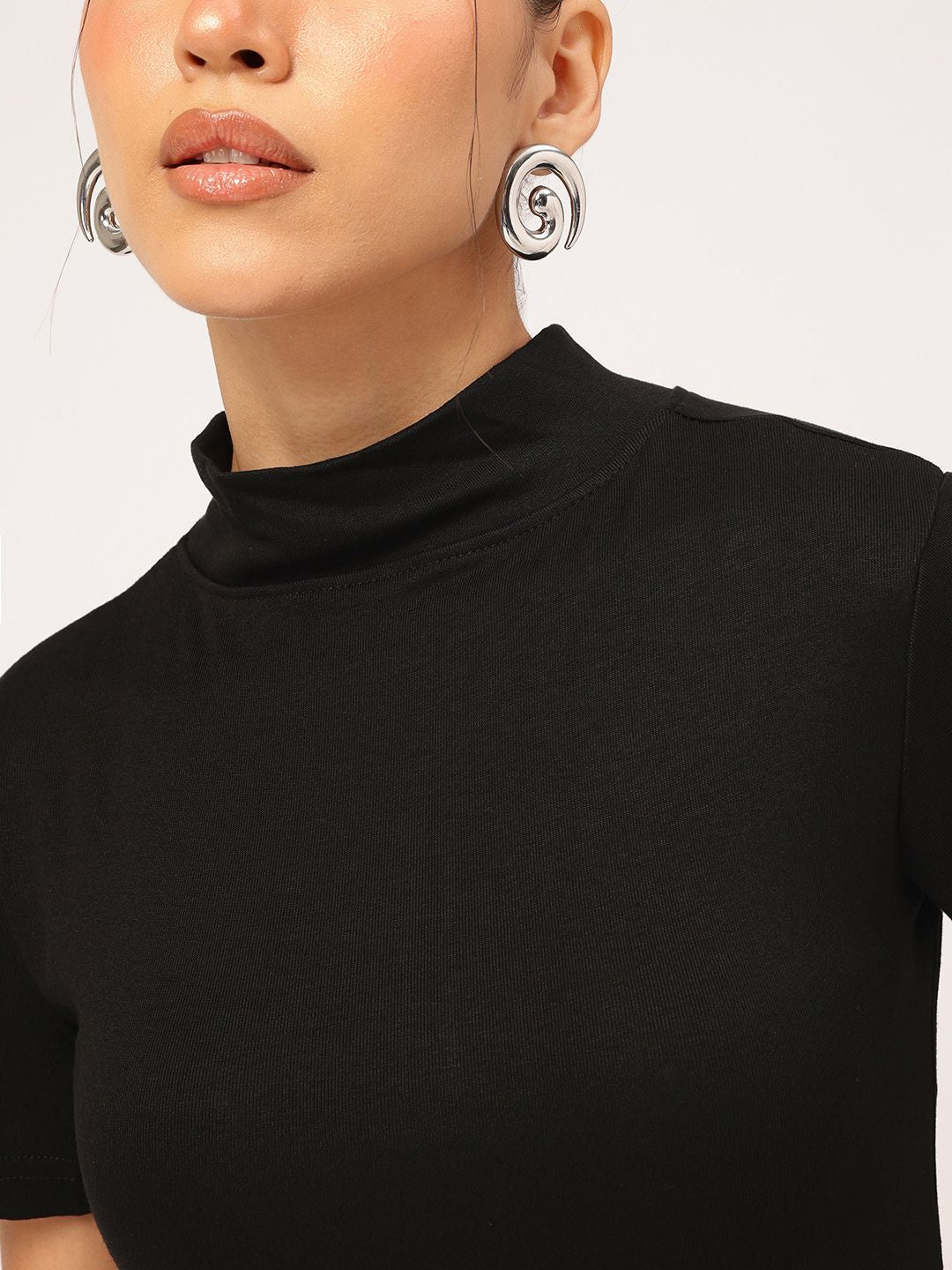 DressBerry Snatched Waist High Neck Ruched Top