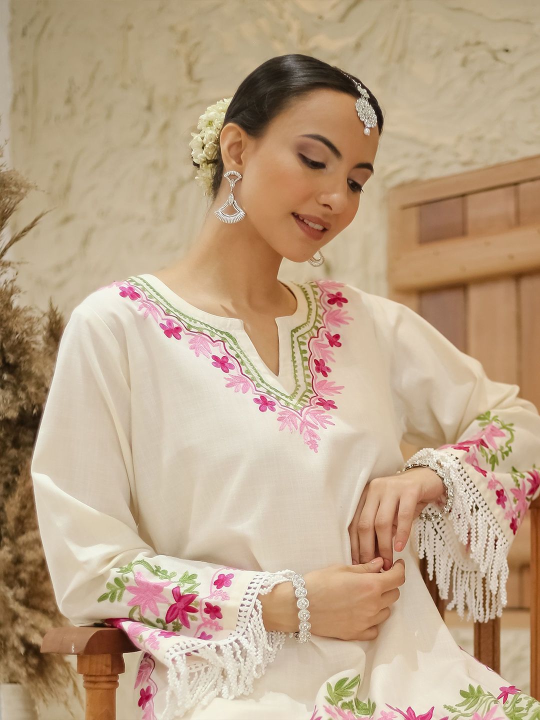 HOUSE OF KARI Falak Kashmiri Embroidered Flared Sleeves Thread Work Cotton Straight Kurta