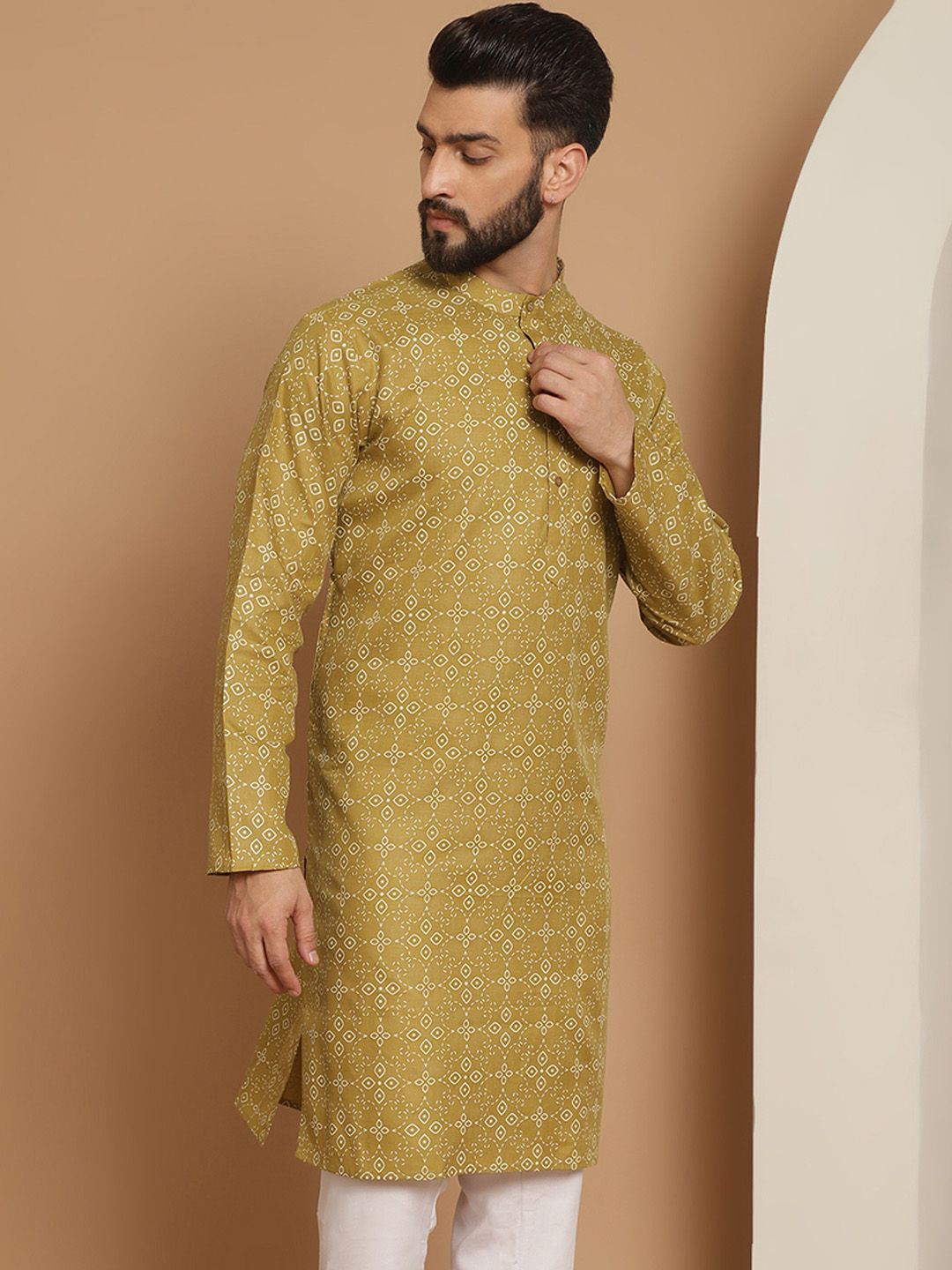 Anouk Men Olive Green Geometric Thread Work Kurta
