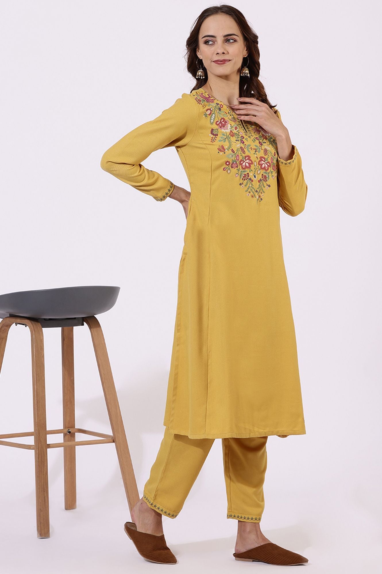 W Floral Embroidered Sequinned V-Neck A-Line Kurta With Trousers & Dupatta