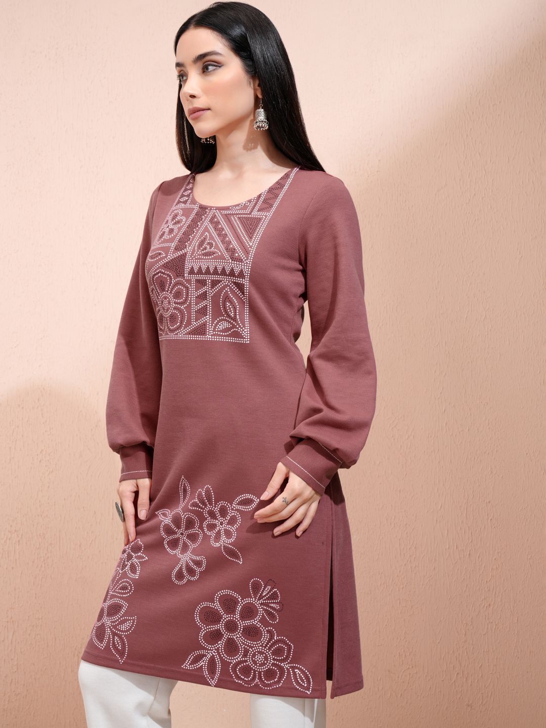 Vishudh Women Floral Printed Round Neck Long Sleeves Regular Straight Kurta