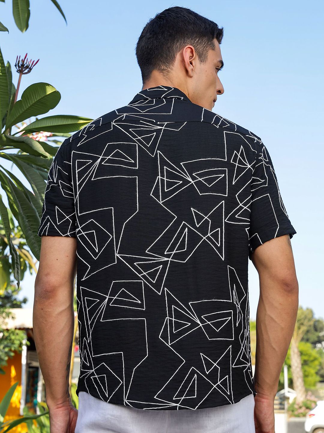 Thomas Scott Men Premium Fit Geometric Printed Spread Collar Casual Shirt