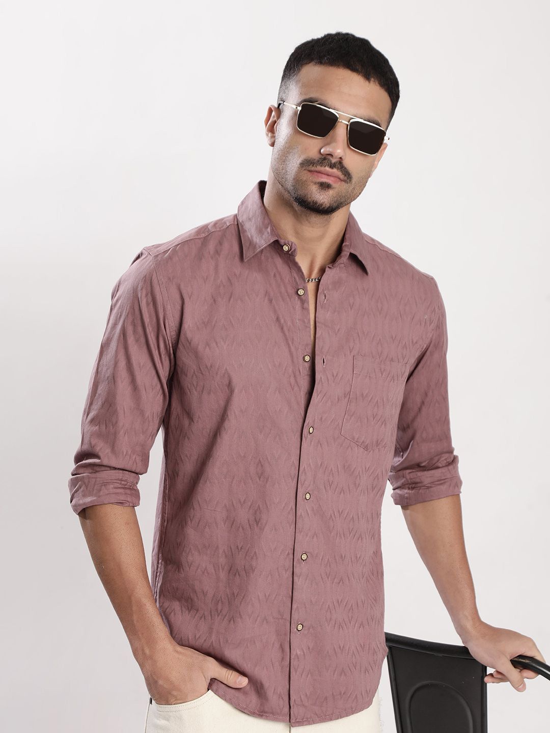 Bene Kleed Men Spread Collar Slim Fit Casual Shirt